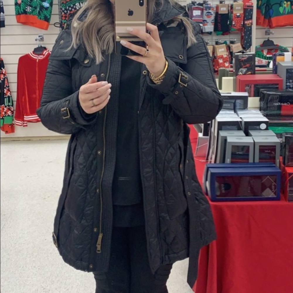 Authentic burberry jacket - Picture 2 of 6